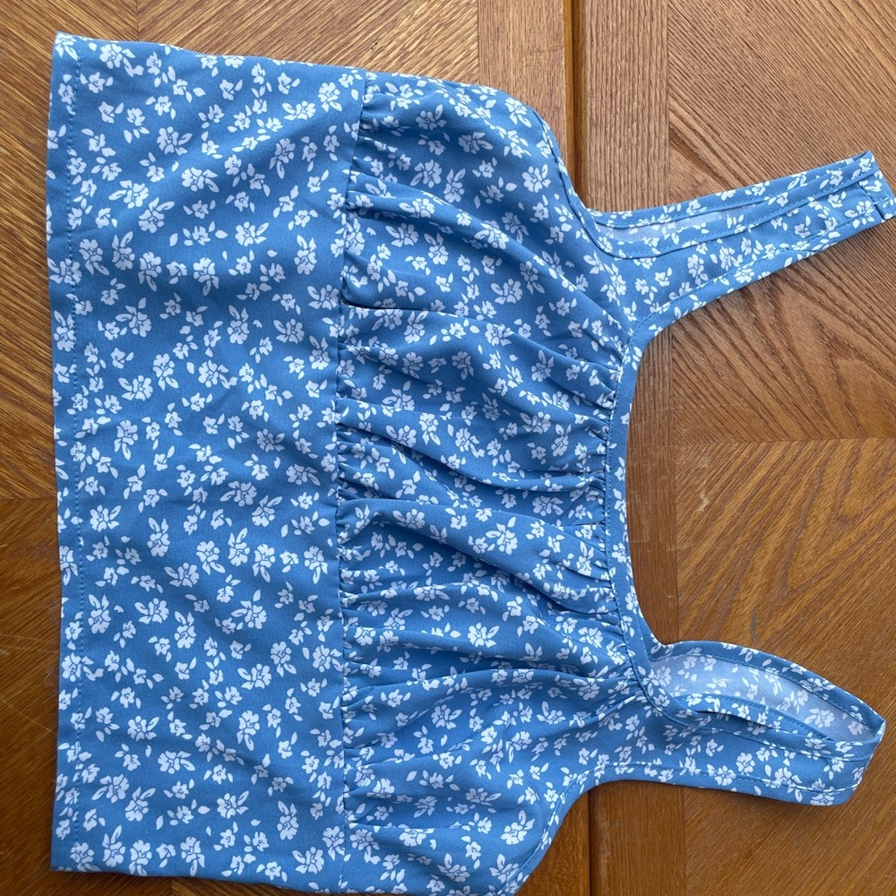Blue Cropped Smocked Tank Top - Picture 5 of 7